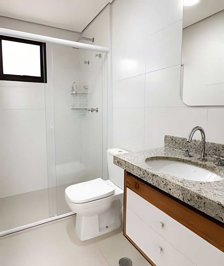 Cobertura Enxoval de Hotel • Piscina • Serv. Praia